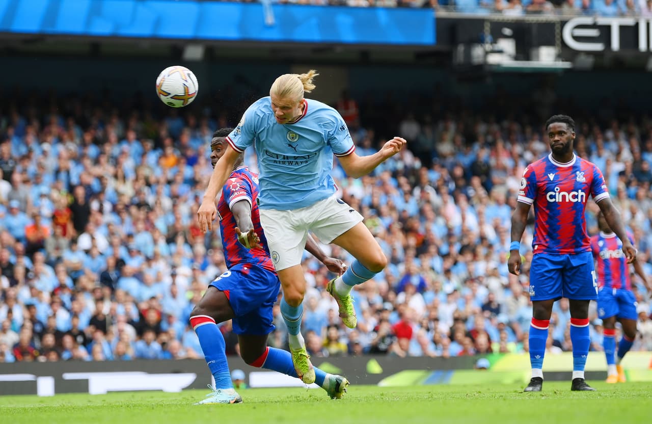 Manchester City remontó un 0-2 para vencer 4-2 al Crystal Palace con un hat-trick de Erling Haaland y gol de Bernardo Silva.