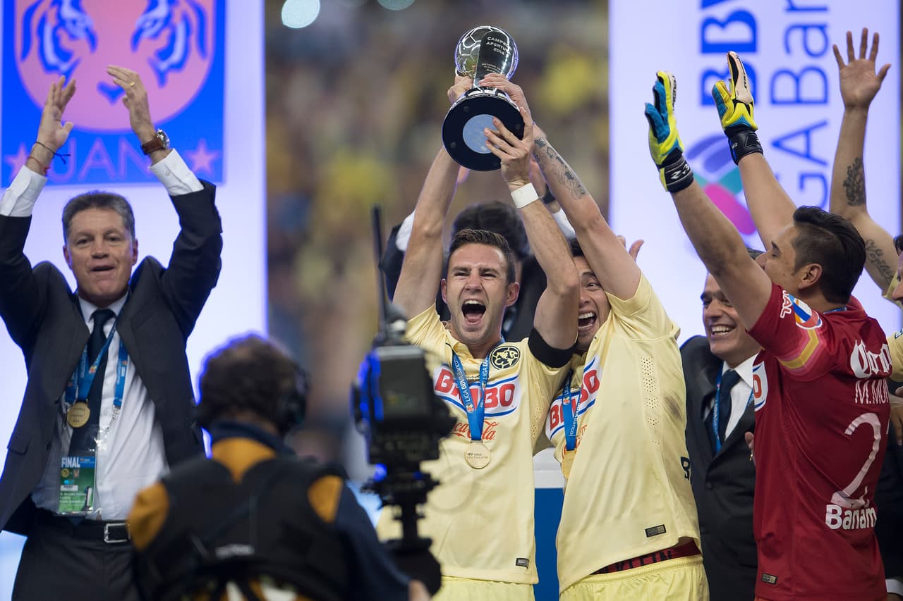 Aparte del título de 2013, Layún se volvió a coronar y ahora como capitán campeón con América en 2014. Las frustraciones quedaron atrás y su liderazgo en el equipo quedó en evidencia.
