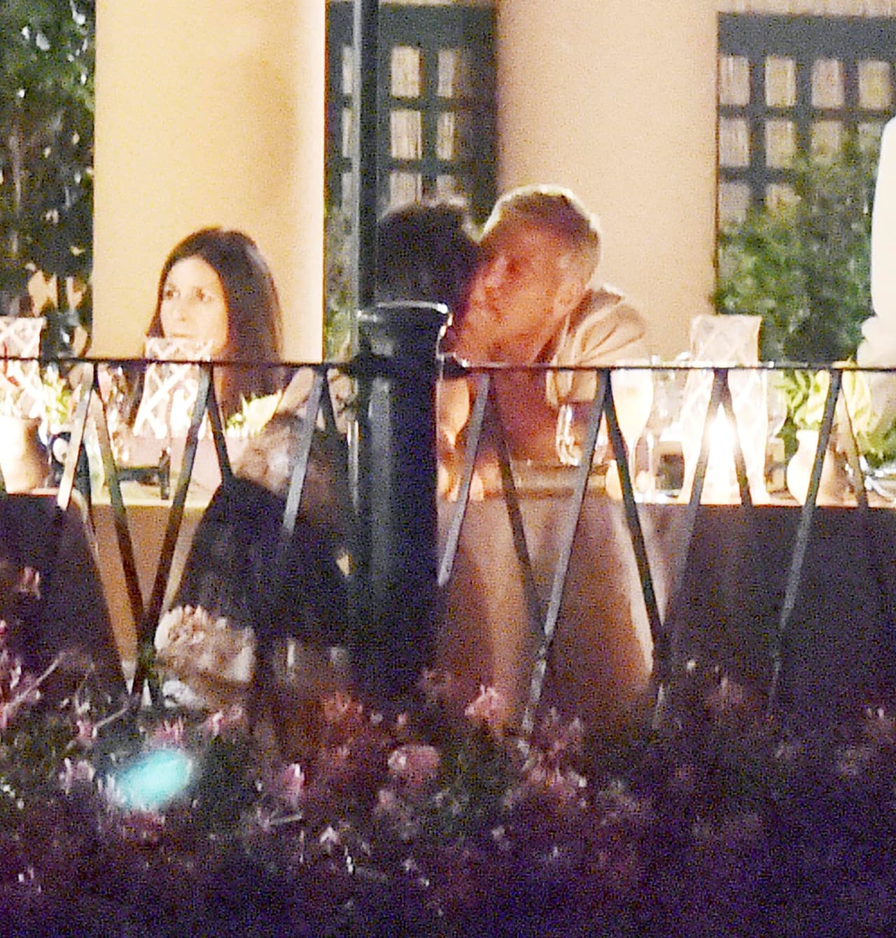 George y Amal siguen muy enamorados.