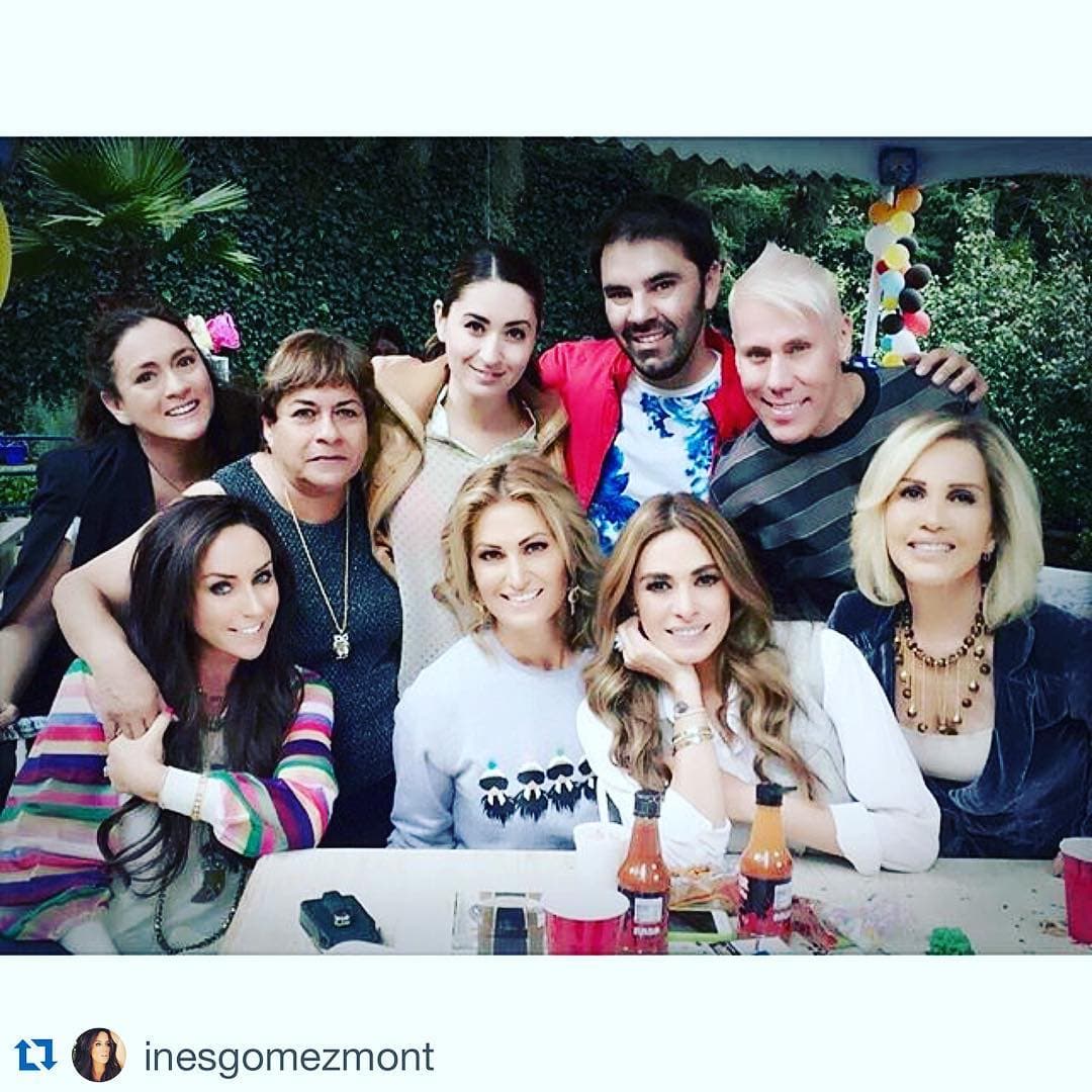 La Montijo con sus amistades.