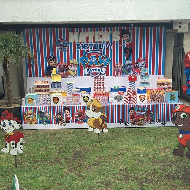 Así lució la mesa de dulces.