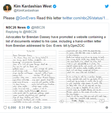 La estrella de ‘The keeping up with the Kardashians’ compartió la semana pasada en Twitter, una carta escrita a mano por el prisionero, acompañada del mensaje “por favor gobernador Evers, lea esta carta”, solicitud que estaba dirigida al gobernador de Wisconsin, Tony Evers.