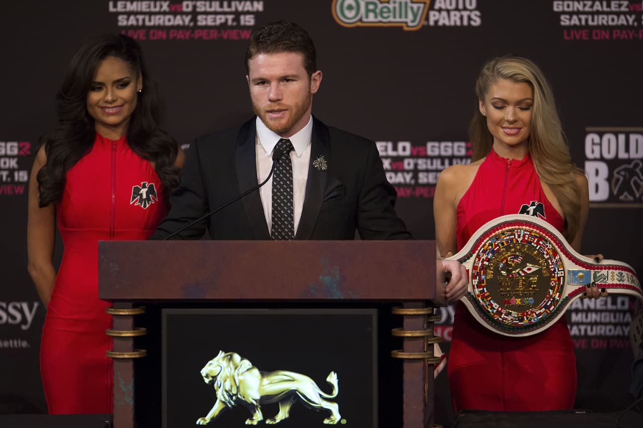 Canelo: "Estoy enojado por todas las estupideces que han estado diciendo. Eso lo voy a usar como una motivación para la pelea, le quiero dar una victoria a México".