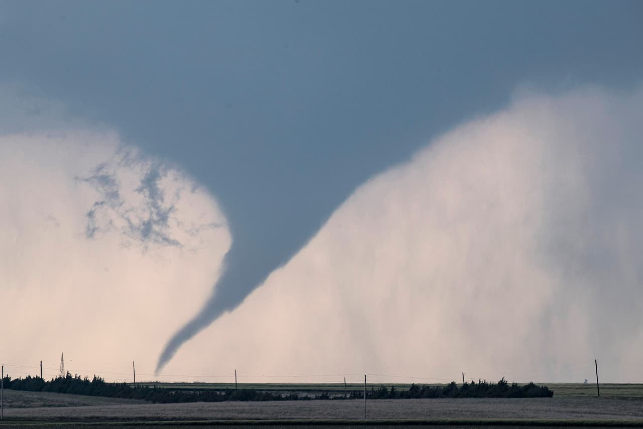 EN VIDEO 
<br>
<br>Que no debes hacer cuando hay un riesgo por tornado.