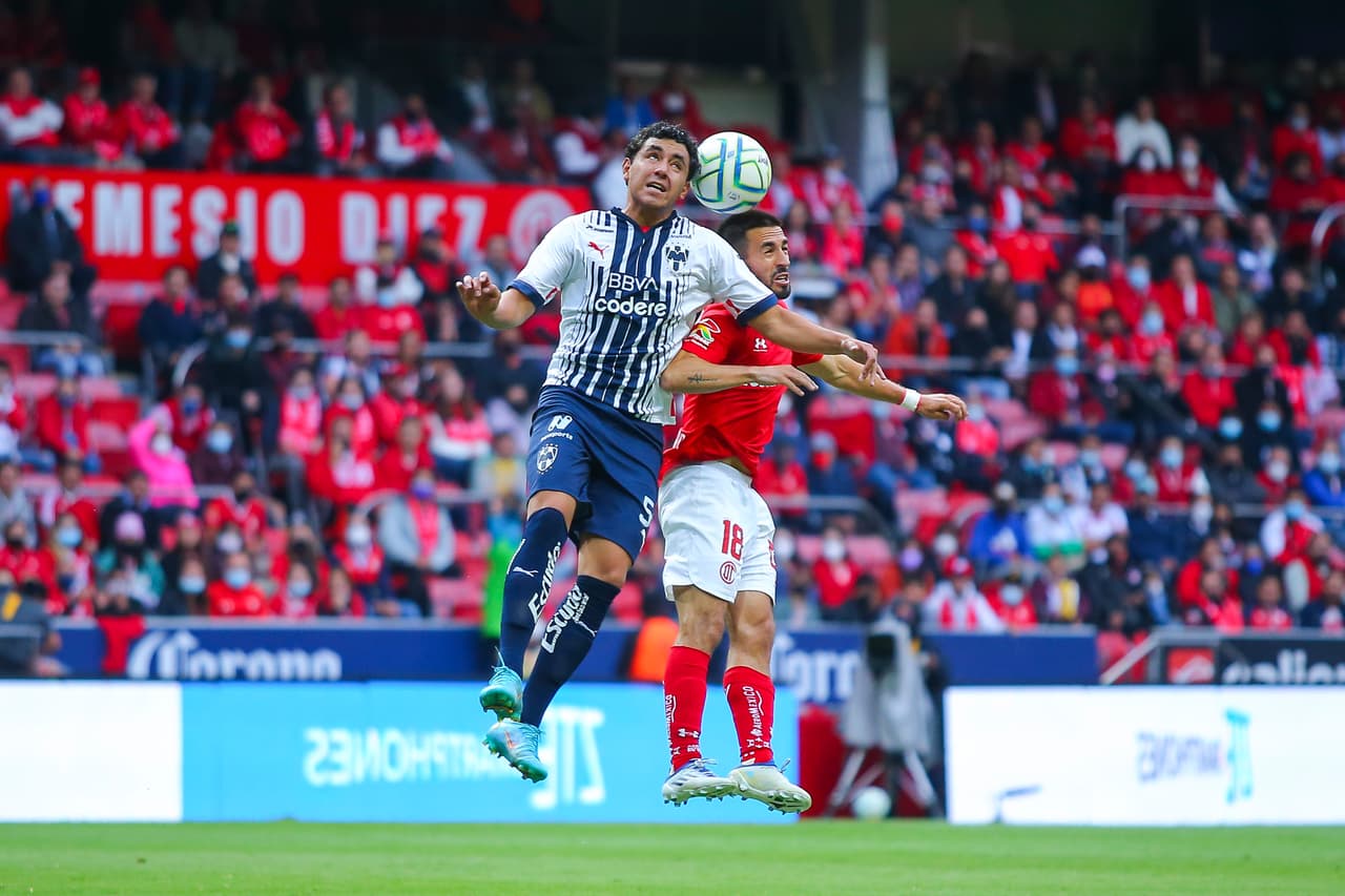 Toluca tardó cerca de media hora para abrir el marcador vía Leo Fernández. Los locales finalmente hacían efectivo su dominio en el marcador.