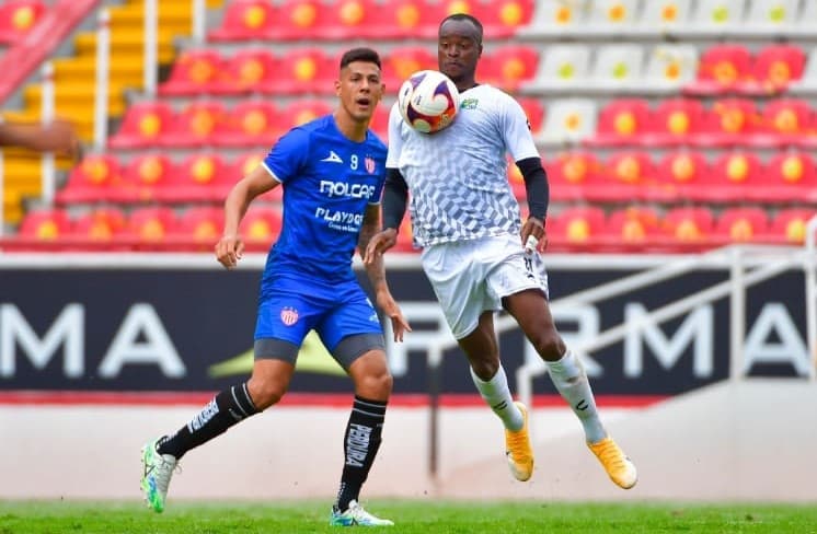 Cruz Azul juega partidos de preparación en Fresno, California, contra el Pachuca.