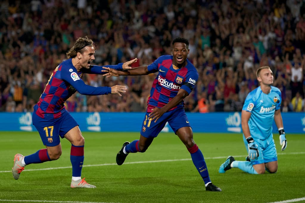 En 2015, en un partido frente al R. C. D. Español, sufrió una grave fractura de tibia y peroné de la pierna derecha que le tuvo diez meses sin poder jugar.