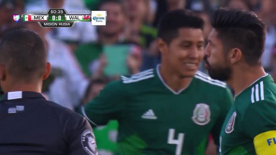Tiro desviado de Oribe Peralta