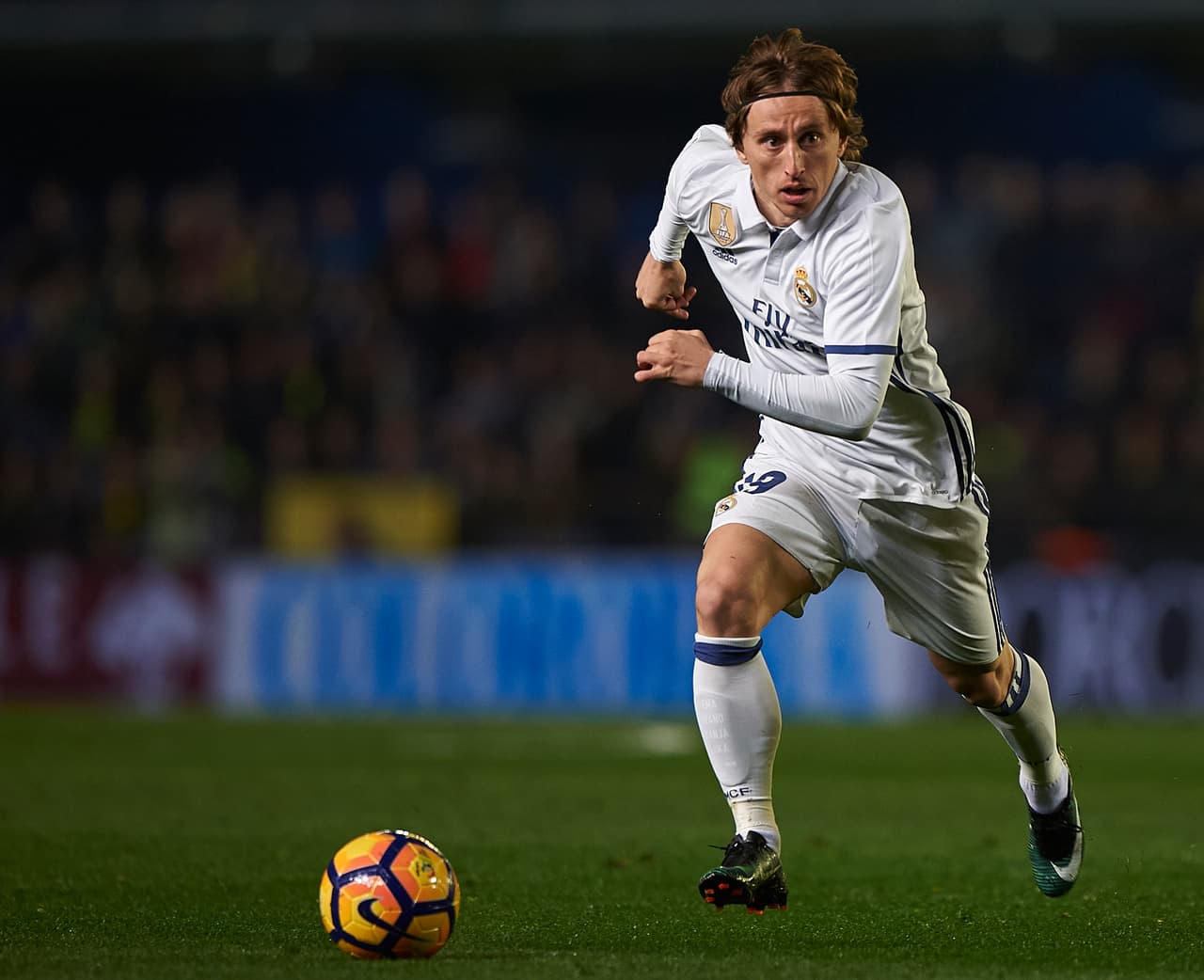 Actualmente la plantilla del Real Madrid cuenta con grandes jugadores que han sido comprados como Toni Kroos, Luka Modric y James Rodríguez.