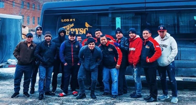 El grupo 
<b>Beto y sus Canarios</b> sufrió un accidente, este jueves 27 de diciembre, cuando en horas de la tarde se dirigían a una presentación en el poblado de Cañada de Yañez, en San Luis Potosí (al centro de la República Mexicana).