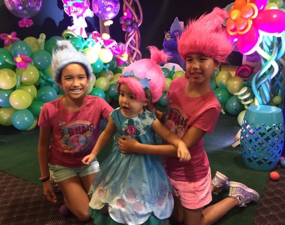 Así es como Antonella y Michaella jugaban con Giulietta cuando apenas tenía un año.