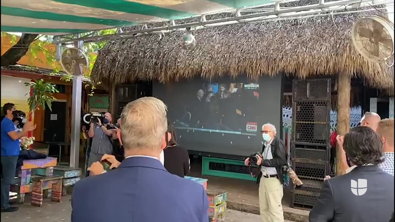 Demócratas en Miami-Dade se reúnen en Wynwood para ver la toma de posesión de Jode Biden