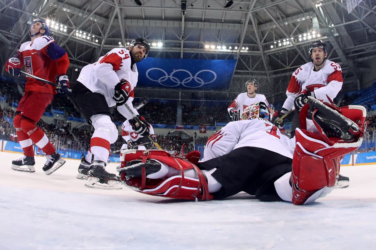 La selección de la República Checa vención 4 - 1 a Suiza.