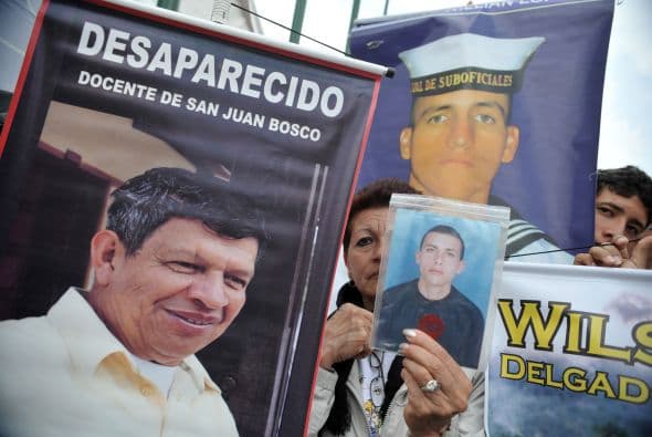 Secuestrada en 2002 junto a la ex candidata presidencial Ingrid Betancourt, Rojas aseguró, citando cifras de País Libre, que 400 personas han sido secuestradas por diversos grupos en la última década, 17 de ellas este año.