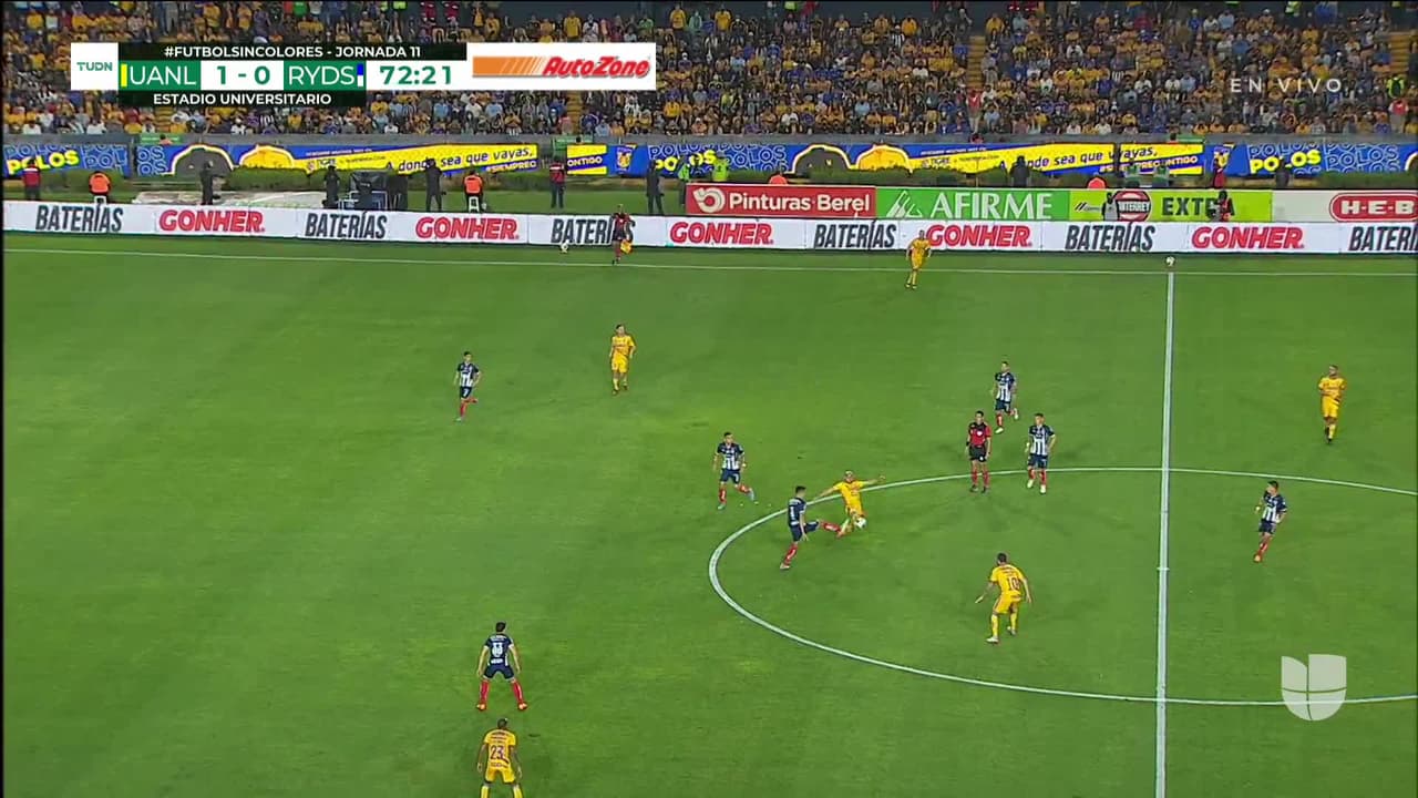 ¡TIRO ATAJADO! disparo por Joel Campbell.