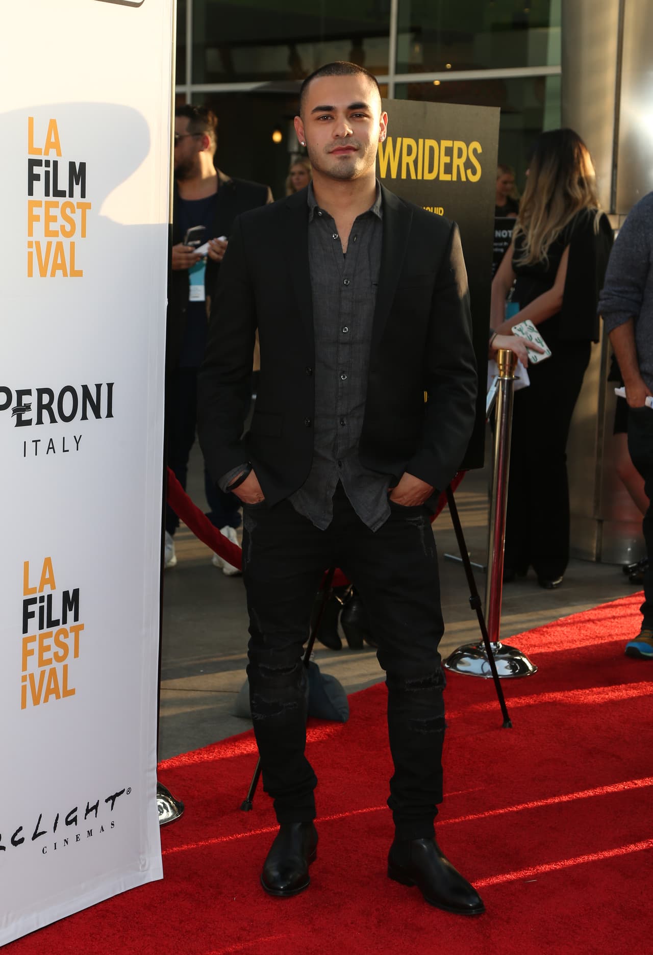 Chavarria, de 30 años, interpreta a Miguel Guerrero en la serie 
<b><a href="https://www.imdb.com/title/tt6110648/videoplayer/vi2472983577?ref_=tt_pv_vi_aiv_1">'The purge'.</a></b>