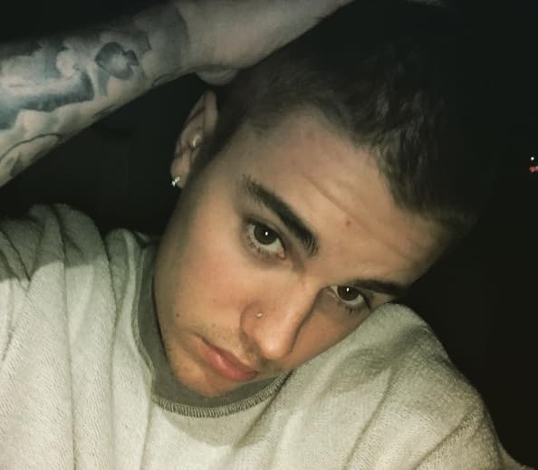 ¿Será que pronto revelará el nombre de su nueva chica?