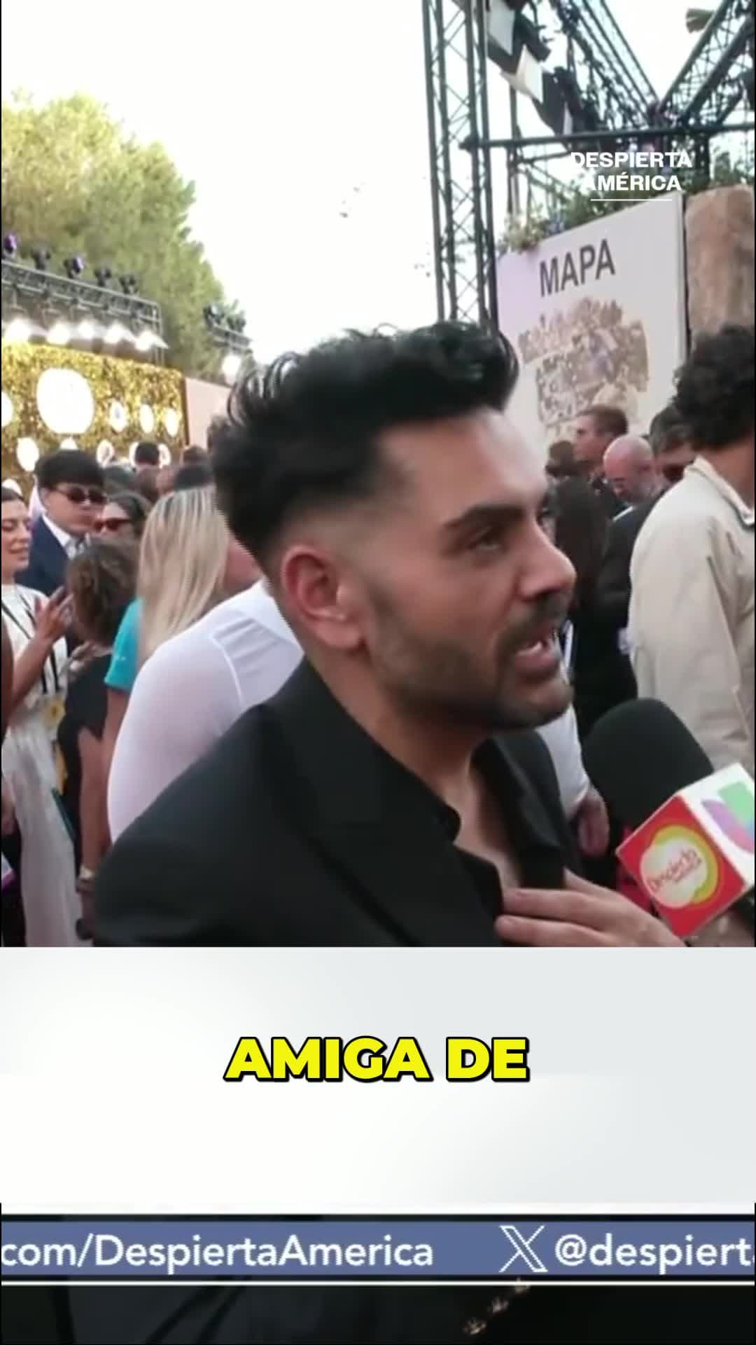 Diseñador Michael Costello dice si Paulina Rubio ya le pagó el vestuario que le debía