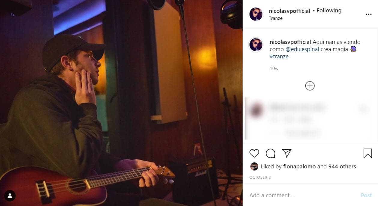 "
<a href="https://www.univision.com/famosos/a-ludwika-paleta-le-reclamaron-la-maternidad-de-nicolas-su-hijo-mayor-fotos">Nicolás ha crecido con mucho amor</a> y siempre muy cerca de nosotros, de hecho va a viajar con nosotros", contó el actor, quien pasará con su familia la Navidad en Mazatlán, de donde es originario. 
<br>