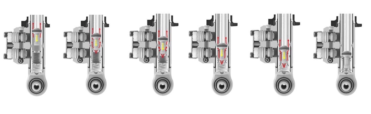 Los amortiguadores de trabajo pesado Bilstein Black Hawk e2 de 2.5 pulgadas fueron diseñados específicamente para la Ram TRX y brindan un tiempo de reacción rápido así como una disipación de calor mejorada para atravesar terrenos difíciles a velocidades superiores a 100 mph.