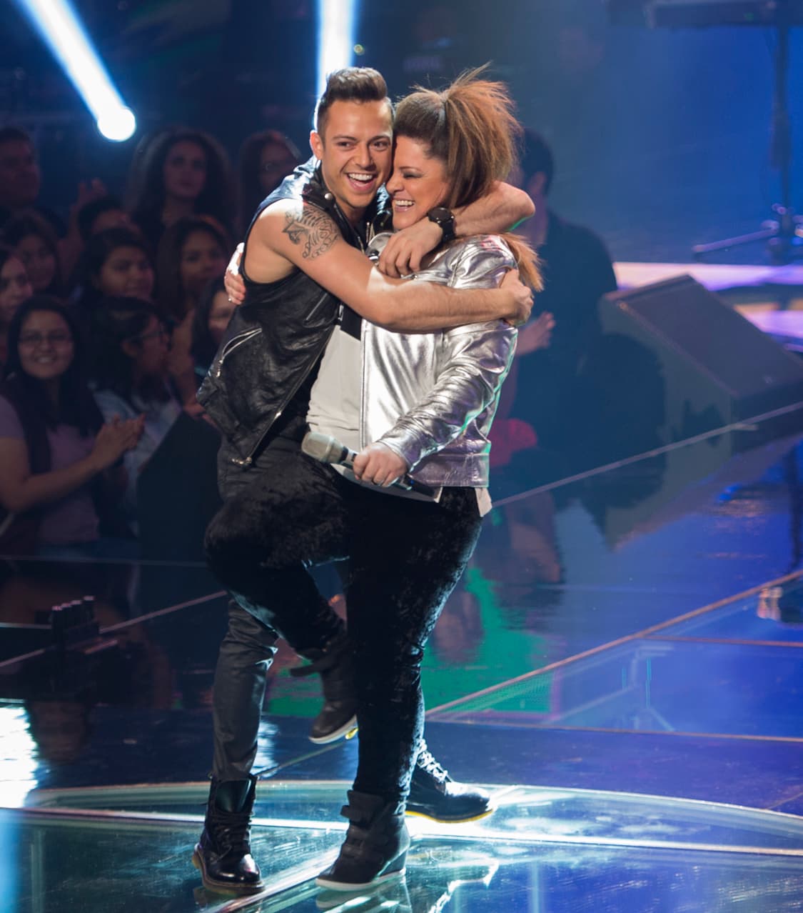 Gran lluvia de estrellas se dio cita, Carlos Rivera, Julión Álvarez, Ricardo Montaner, Moderatto, Kumbia All Starz y La Sonora Dinamita formaron parte de los musicales. La gran sorpresa de la noche fue el reencuentro de Pee Wee con los Kumbia All Starz, quien por desgracia fue el primer capitán eliminado junto con la Familia Gómez.