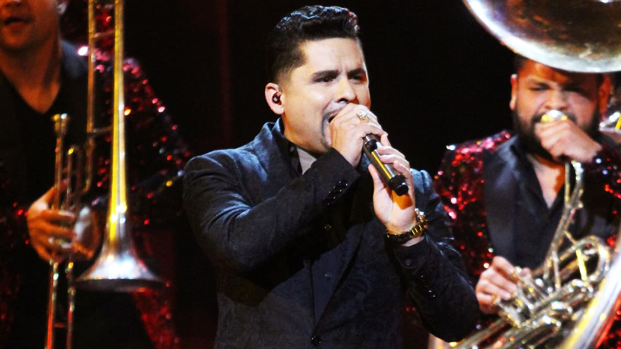 Larry Hernández relata su experiencia al ser invitado a cantar para un narcotraficante