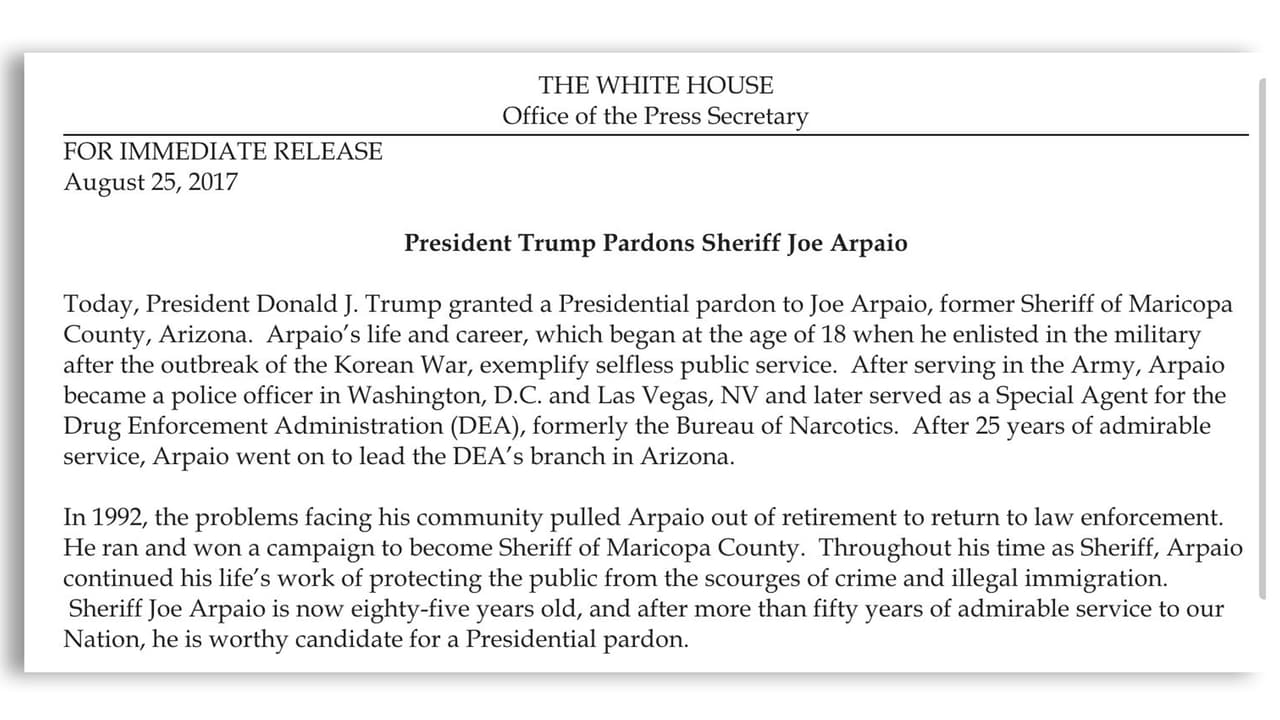 El 25 de agosto, el presidente Donald Trump indultó al ex alguacil.