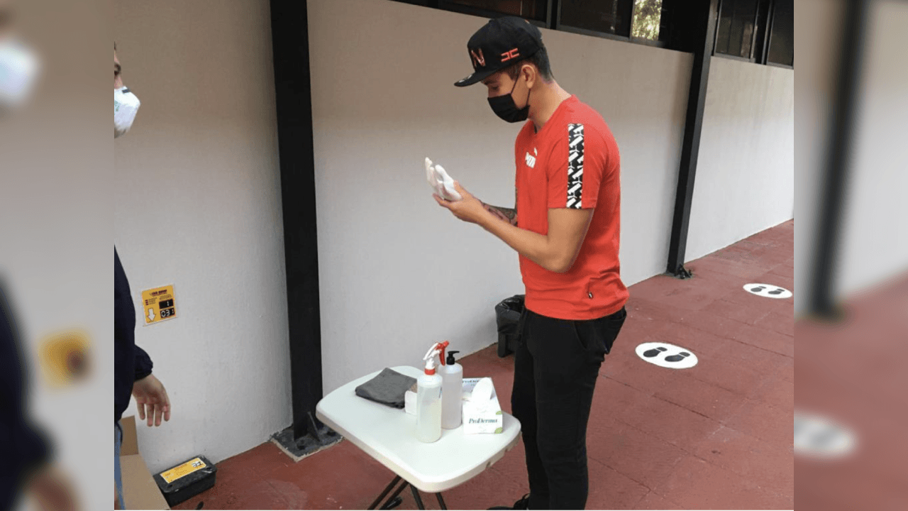 Protección especial, desde ocupar gel antibacterial y otras medidas, así se vivió el regreso del equipo.