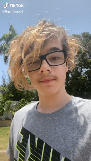 También a través de esta plataforma se puede constatar lo grande que está uno de los gemelos de Ricky Martin: ya hasta se le notan los primeros indicios de lo que será bigote.