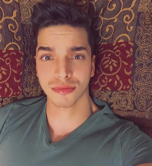 Cuando era apenas un niño sufrió mucho e incluso no tuvo donde dormir por muchos años.