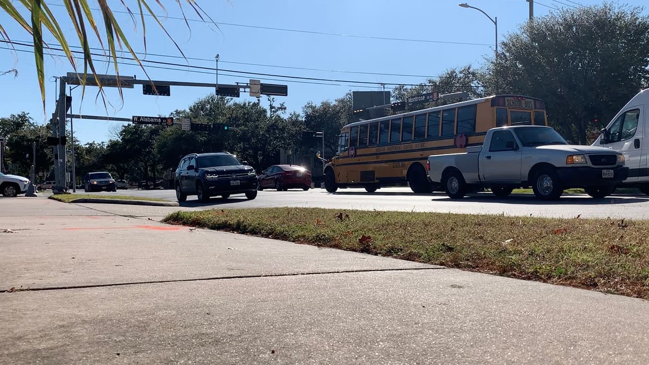 El operativo ‘Tag, You’re It’ se implementará por dos semanas con el cual habrá una mayor cantidad de oficiales en todas las carreteras de peaje del condado Harris en busca de
<a href="https://www.univision.com/local/houston-kxln/recompensa-everett-briscoe-new-orleans-houston">placas falsas. </a>