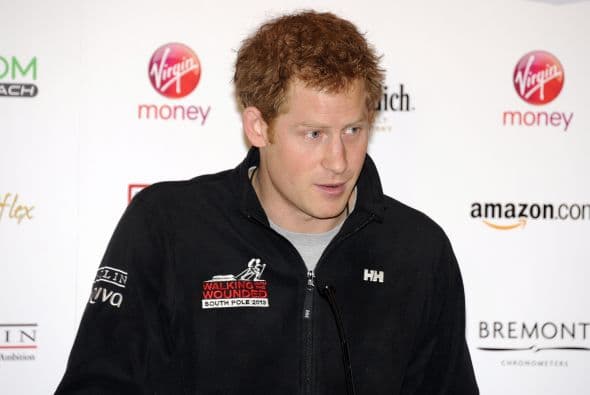 Al parecer, Harry se la pasó contando chistes de doble sentido y bebiendo con sus compañeros. Mira aquí los videos más chismosos.