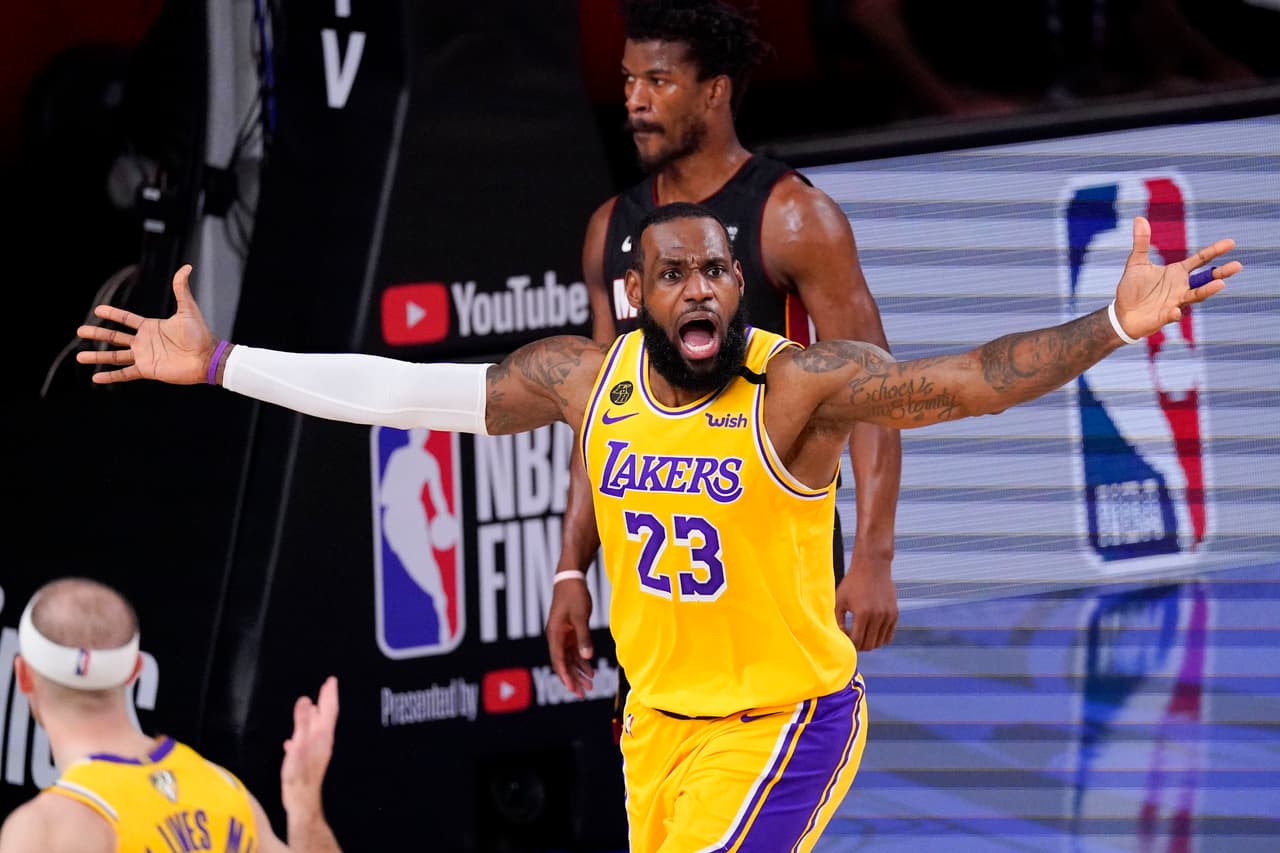 LeBron James comanda los victoria de los Lakers 102-96 sobre el Miami Heat y buscarán coronarse como campeones el próximo viernes 9 de noviembre.