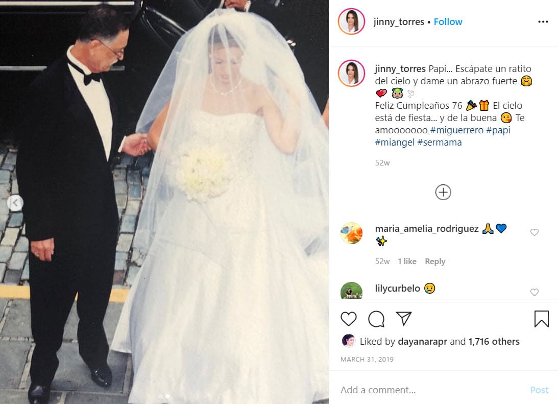 "El cielo está de fiesta... y de la buena.
<b>Escápate un ratito y pásame la mano por la cabeza</b>. Feliz cumpleaños 76 papi. Te amo. Mi guerrero. Mi Ángel", escribió la autora del libro 'Ser mamá'.
<br>