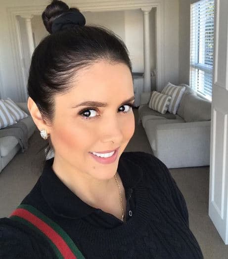 Otra de los temas que Favela comentó, fue si conocía a Adela Noriega, actriz a la que le han dicho se parece físicamente.
<br>