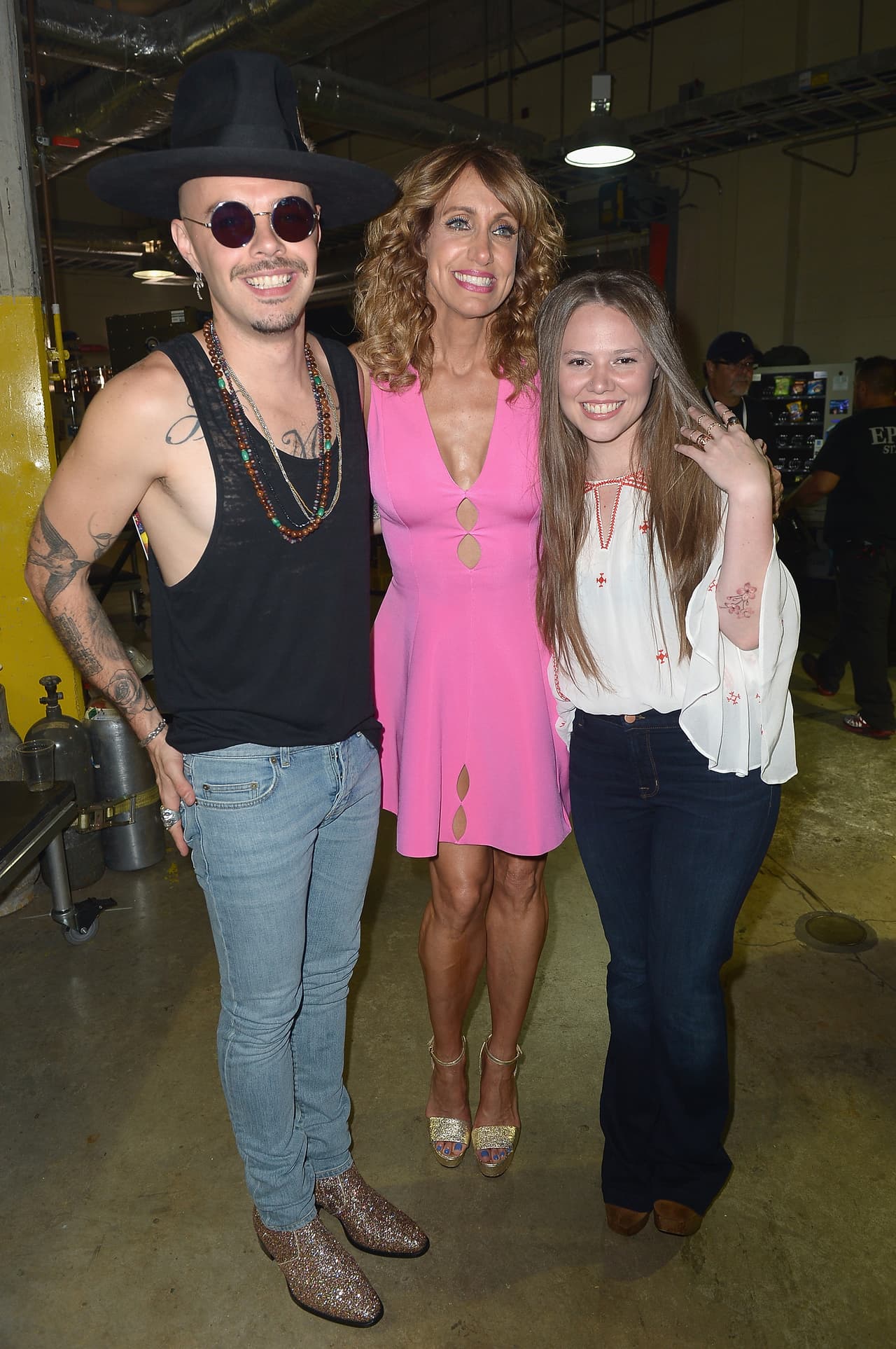 Lili y los hermanos Jesse y Joy.