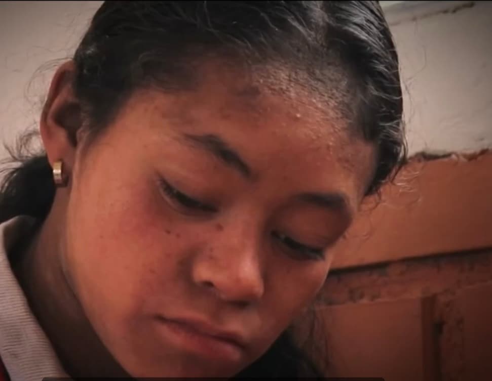 Por eso le pide al cielo que le permita vivir mucho tiempo y así ver crecer a su hija, pero, sobre todo, ser testigo de la curación de su pequeña, porque para ella Dios no tiene imposibles.
<br>