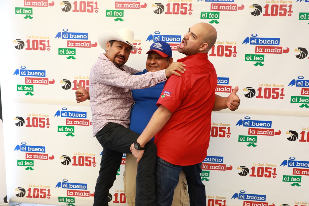 Y
<b>El Feo</b> con sus ocurrencias y buena energía.