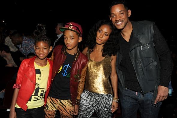 7. WILLOW JADEN SMITH " Los hijos del famoso actor Will Smith han generado ganancias de $9 millones durante el año pasado.