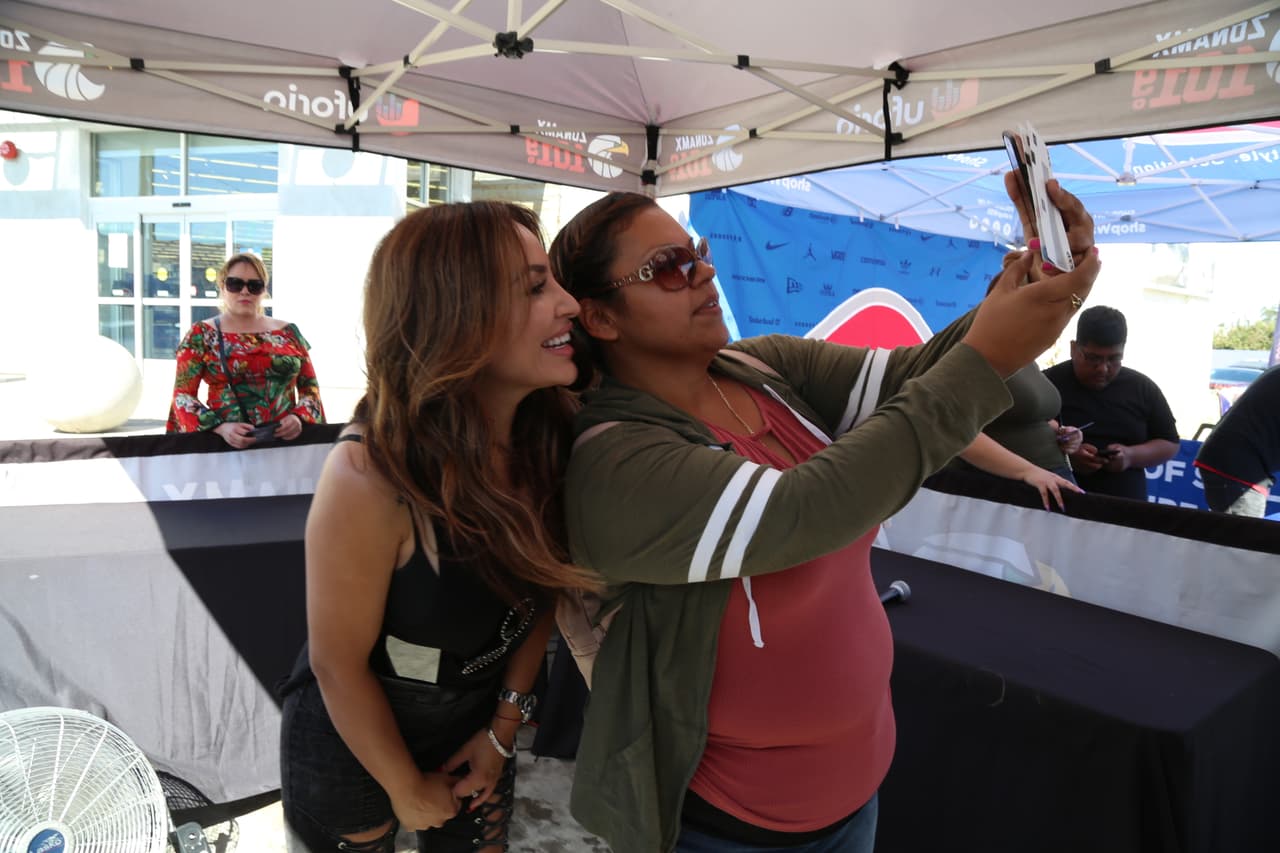 Así se divierten los locutores del Free-guey show cuando no están en cabina.