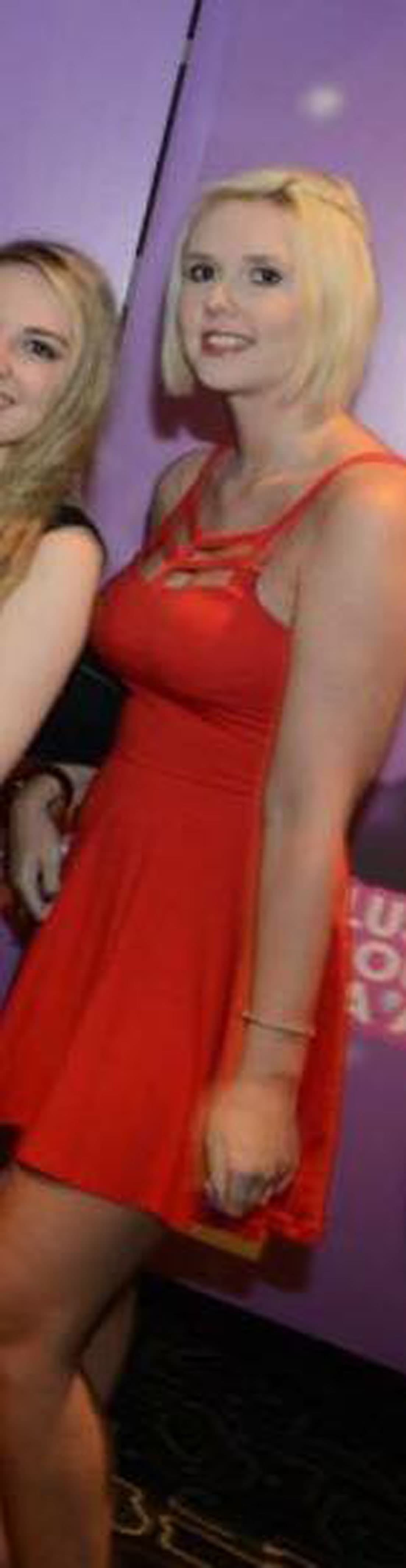 La preocupada mamá pasaba mucho tiempo en el hospital.