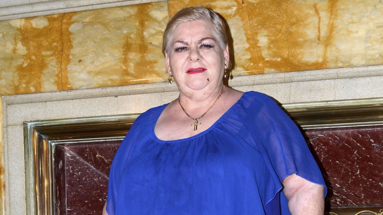 Familia de Paquita la del Barrio revela cómo era de abuelita, hermana y madre