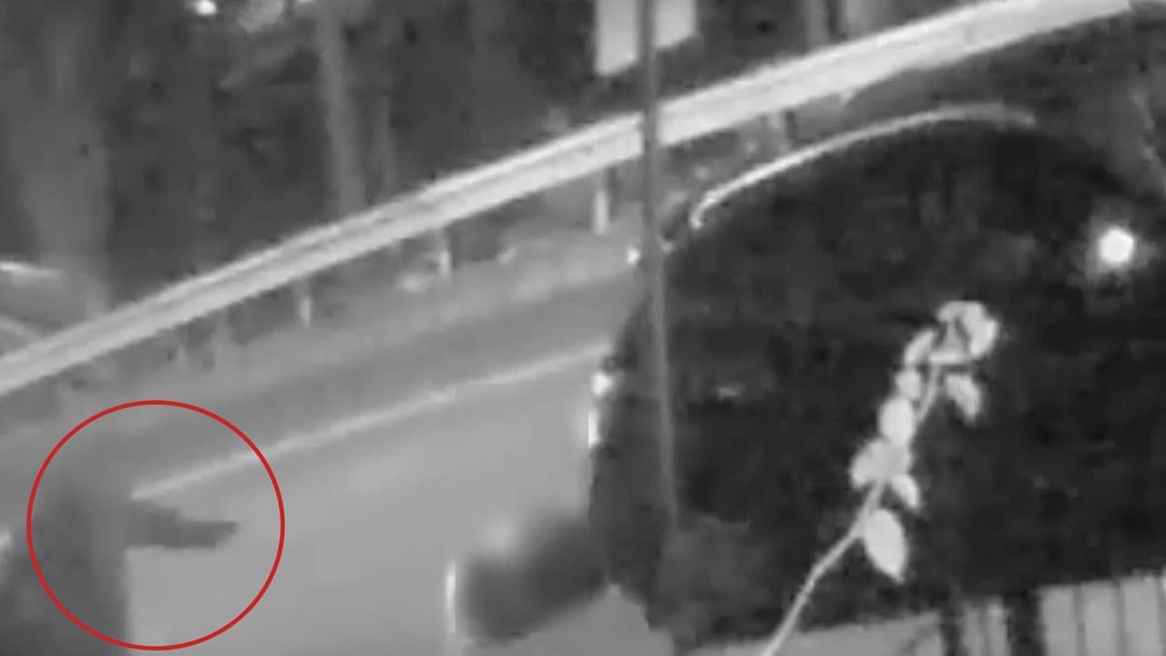 Captan a sospechoso de disparar mortalmente a una mujer frente a su casa en Queens 