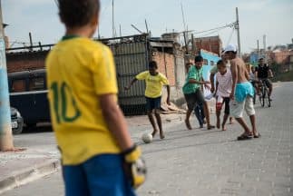 Hotel abandonado y habitado por pobres será un palco de lujo para ver el Mundial