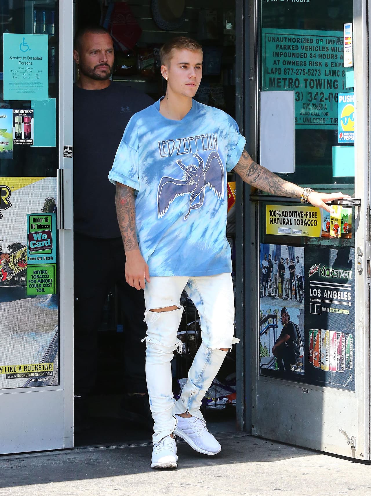 Bieber llevó a la pequeña Jazmine de compras.