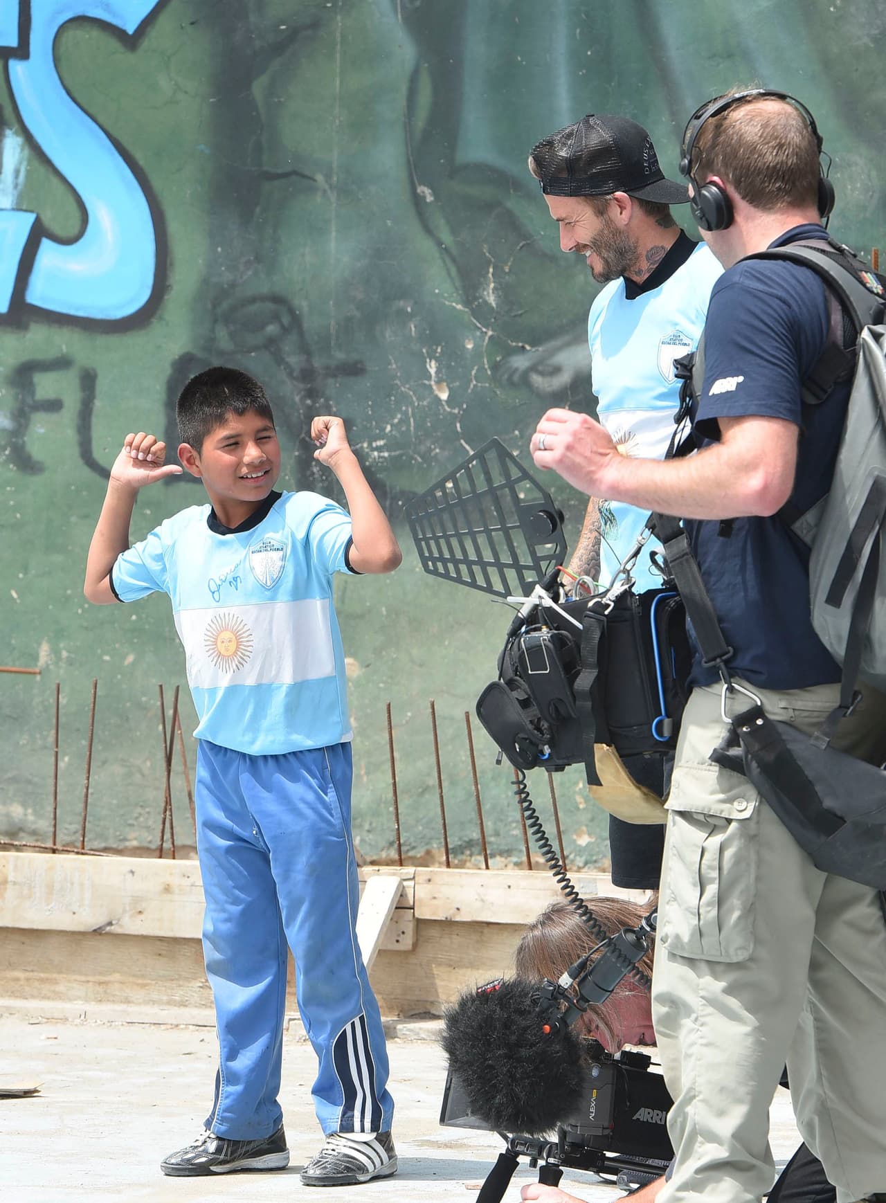 Beckham compartirá el estadio con otras estrellas del fútbol, con quienes jugará un partido.