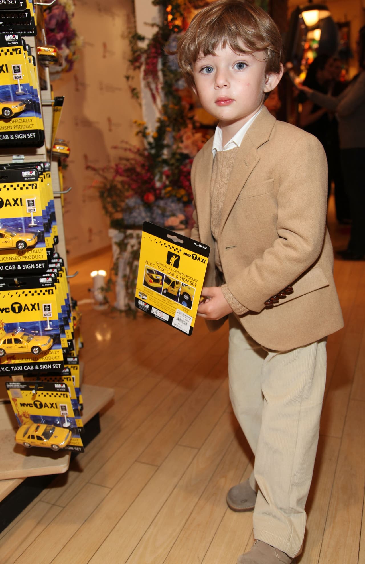 Aunque todavía es muy pequeño Barron ya es conocido por su estilo para vestir. Es un niño que prefiere los trajes, "y las corbatas como su papá", como ha descrito su madre, por encima de la comodidad de los pantalones deportivos.