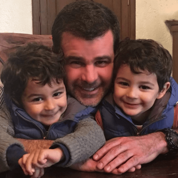 Capetillo comparte en sus redes sociales los momentos que pasa con cada uno de sus hijos.