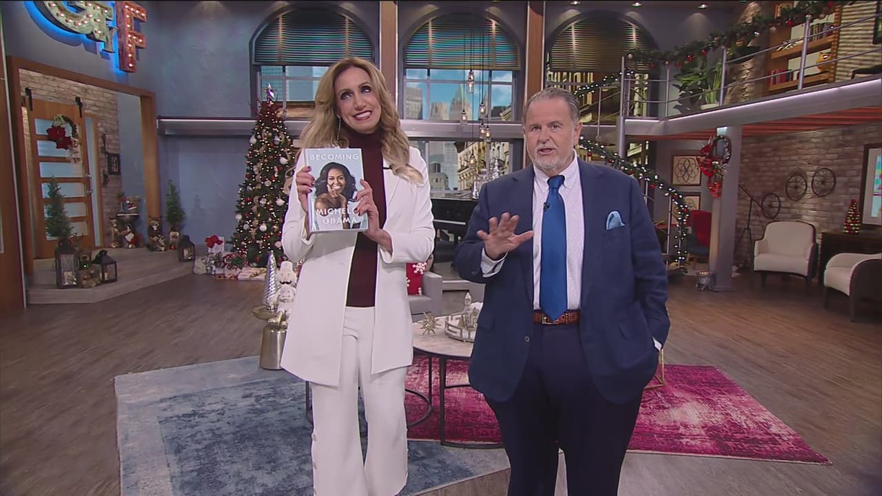 Lili usaría un atuendo blanco con el suéter que vimos en la entrevista, así como fue vestida al show: "Inmediatamente me doy cuenta de mujer a mujer y le digo 'si quieres me pongo un jeans'. Me cambio Rauly, me dejo esto que tengo puesto (el suéter) y me pongo los jeans, ahí me verán entonces de por qué
<b><a href="https://www.univision.com/shows/el-gordo-y-la-flaca/la-anecdota-de-los-jeans-que-lili-estefan-uso-para-entrevistar-a-michelle-obama-por-solidaridad-femenina-video">la entrevista fue en jeans con la primera dama de los Estados Unidos</a></b>".