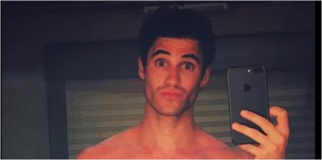 Actor que da vida a un personaje gay en 'Glee' pisará el altar con su novia tras 7 años de noviazgo